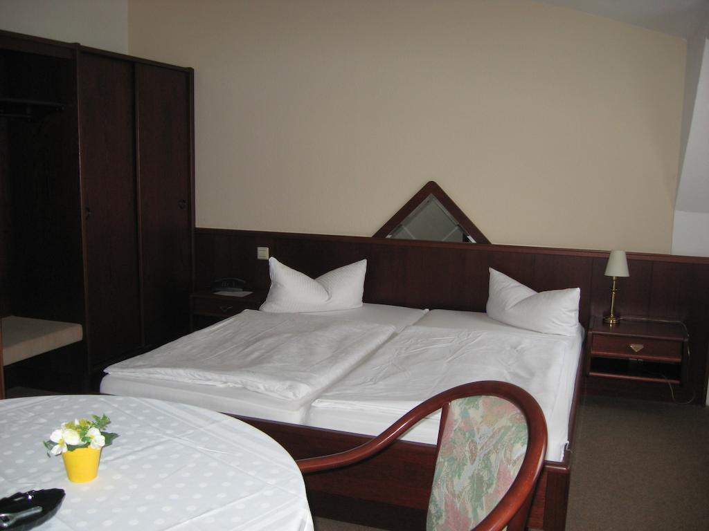 Hotel Siegmar Im Geschaftshaus Кемниц Стая снимка