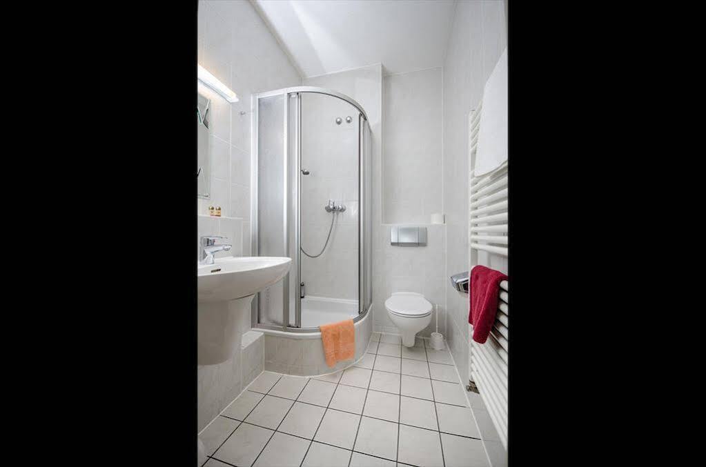 Hotel Siegmar Im Geschaftshaus Кемниц Екстериор снимка